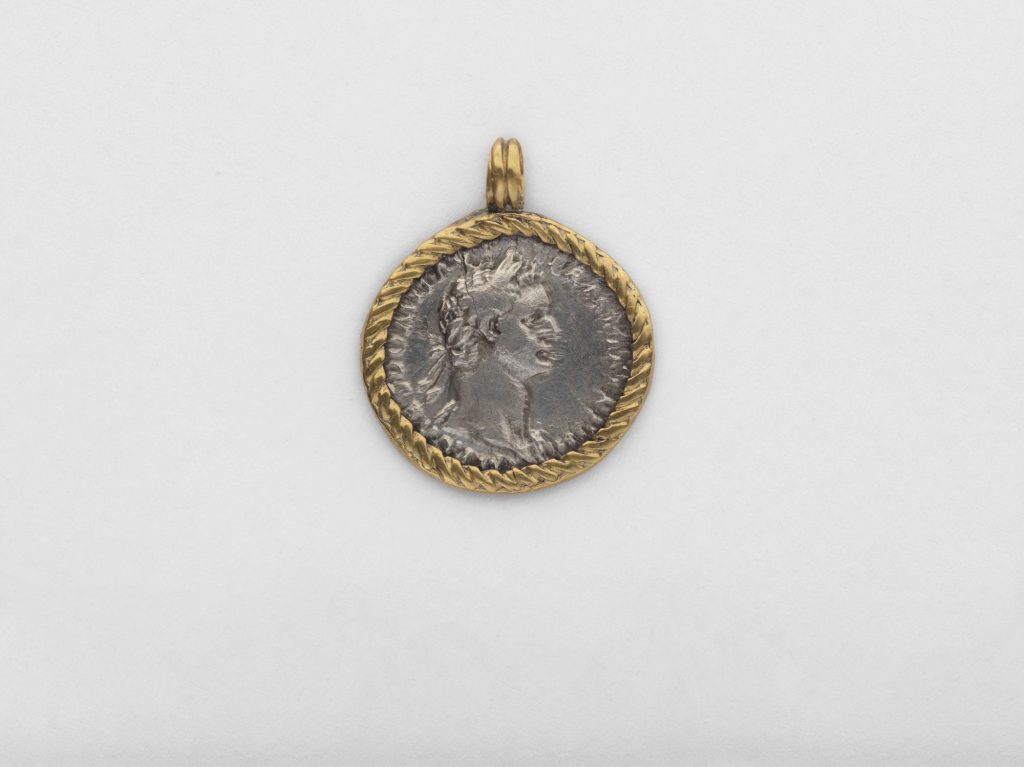 Silver denarius of Dometian/ Pendant