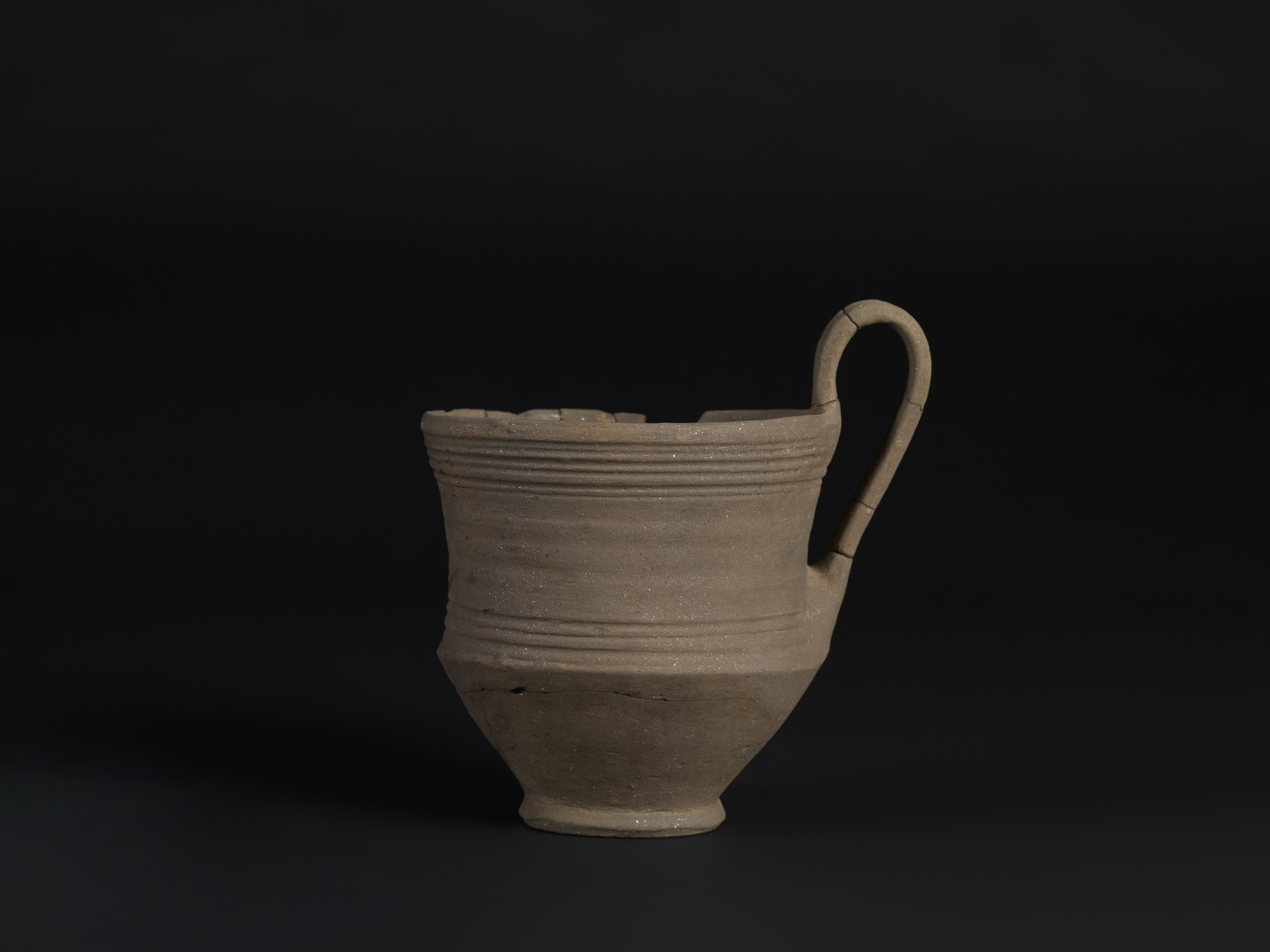 One-handled kantharoid vessel